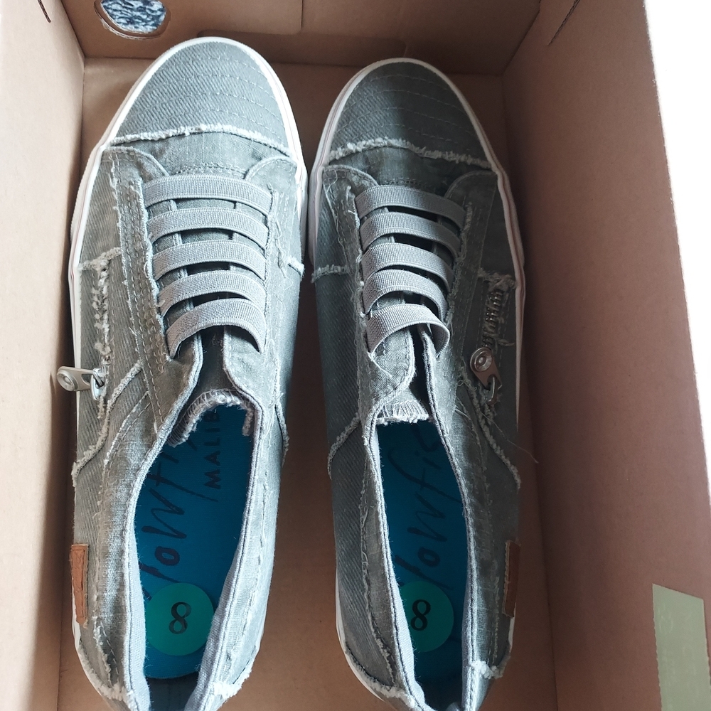 Blowfish Malibu Womens Slip-on Shoes Size 8